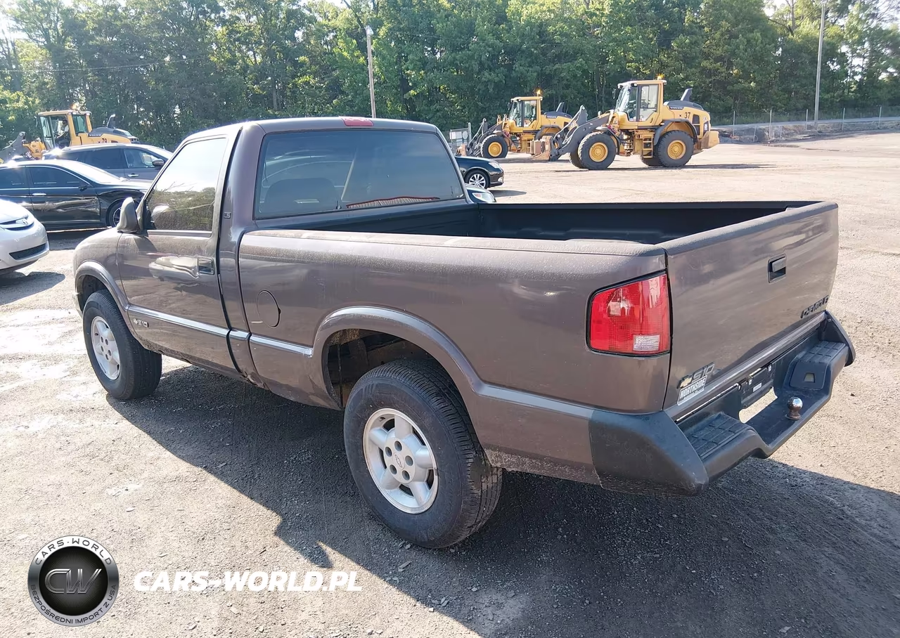1997 Chevrolet S-10 Ls VIN:1GCDT14X8V8104301 - 3