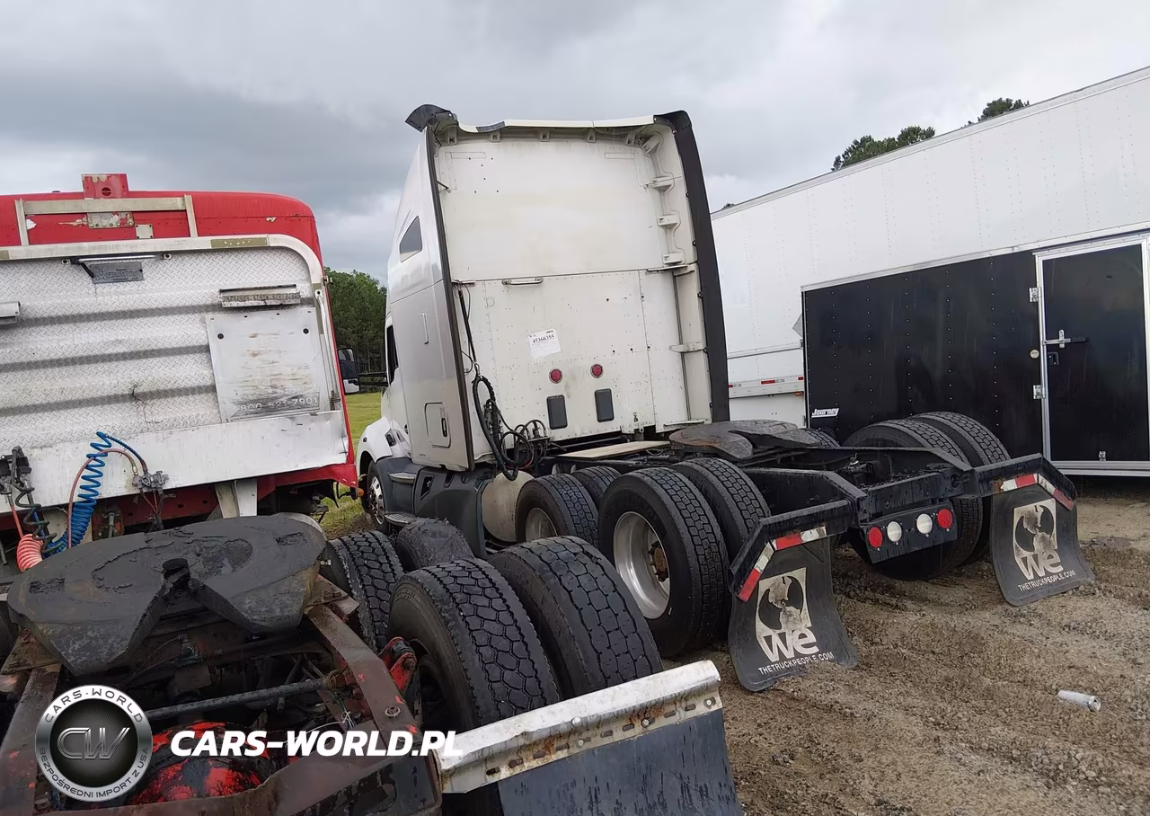 2017 Kenworth T680 VIN:1XKYDP9X2HJ126905 - 3