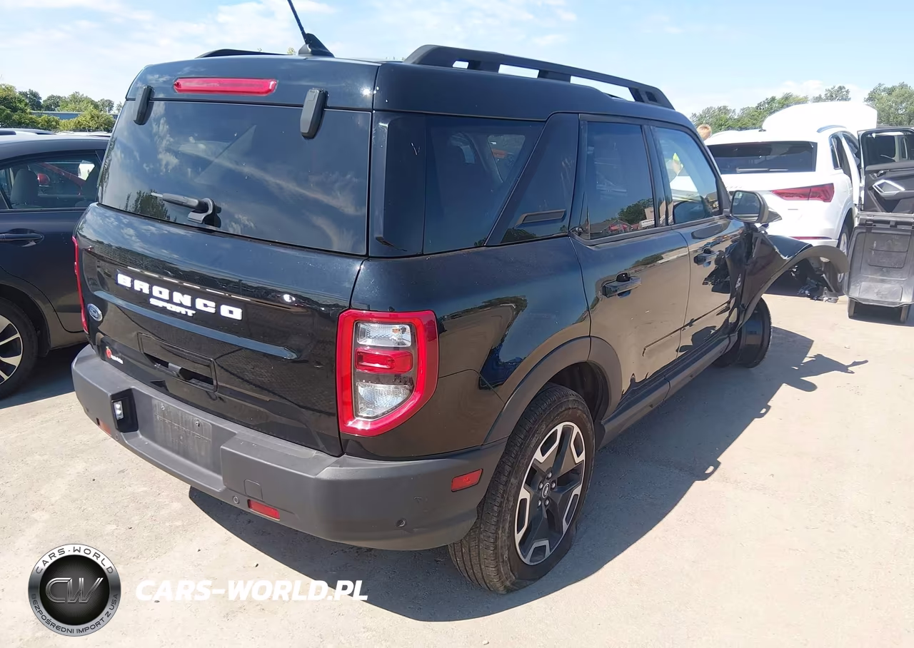 2024 Ford Bronco Sport Outer Banks VIN:3FMCR9C69RRF63936 - 4