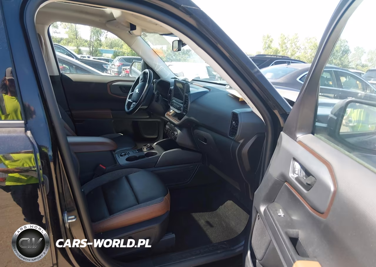 2024 Ford Bronco Sport Outer Banks VIN:3FMCR9C69RRF63936 - 5