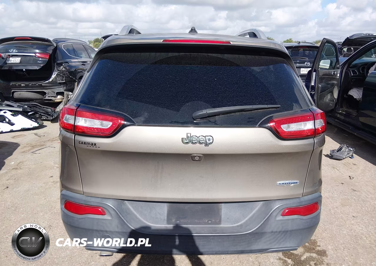 2016 Jeep Cherokee Latitude VIN:1C4PJLCB2GW302410 - 16