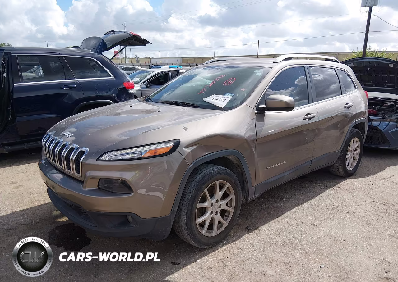 2016 Jeep Cherokee Latitude VIN:1C4PJLCB2GW302410 - 2