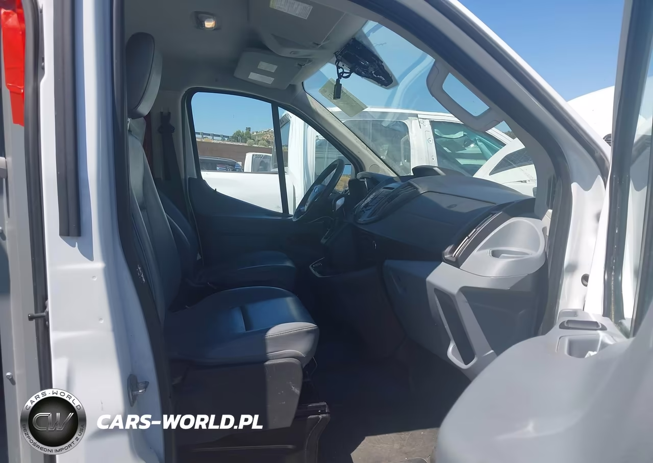 2019 Ford Transit-150 VIN:1FTYE1YMXKKB59925 - 5