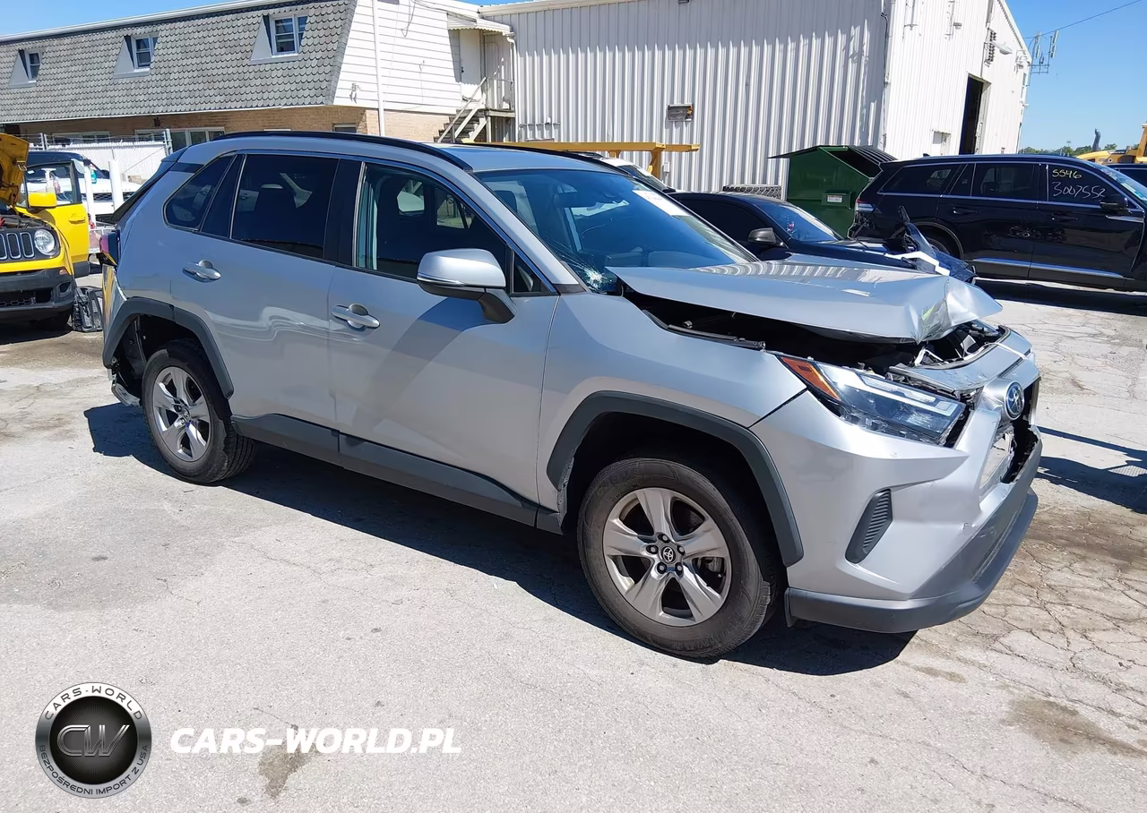 2022 Toyota Rav4 Xle – zdjęcie 1 z 17