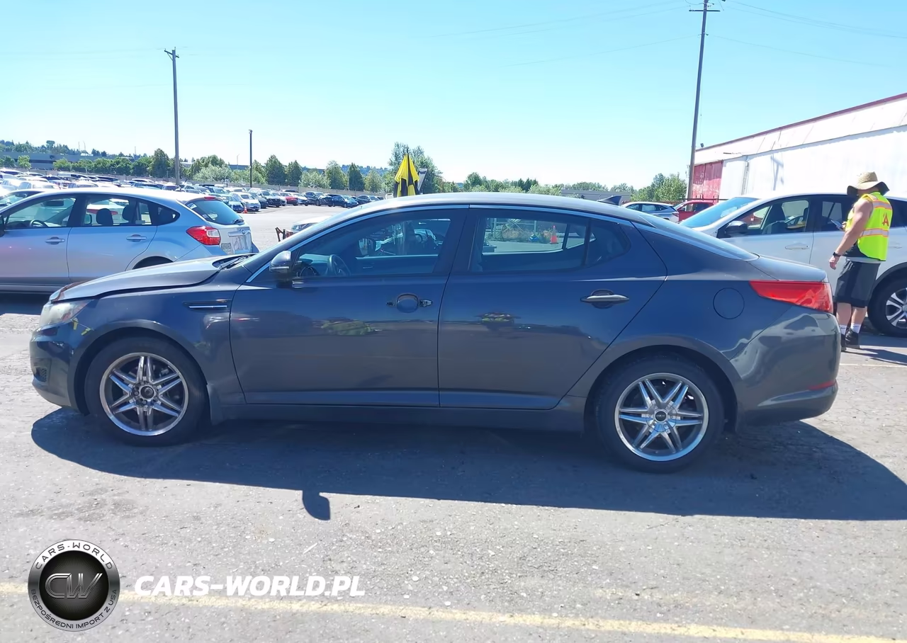 2011 Kia Optima Lx VIN:KNAGM4A7XB5069772 - 14