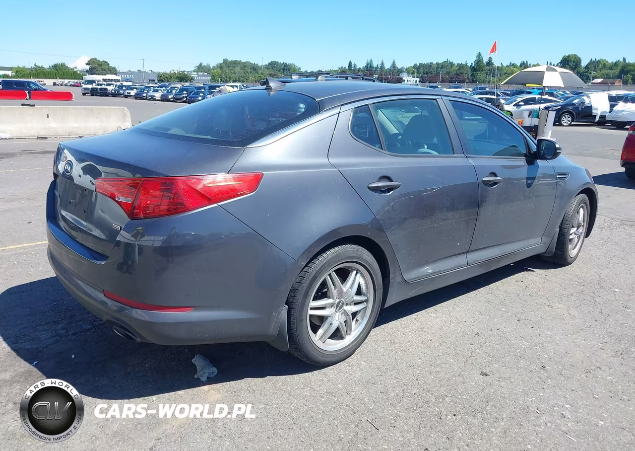 2011 Kia Optima Lx VIN:KNAGM4A7XB5069772 - 4