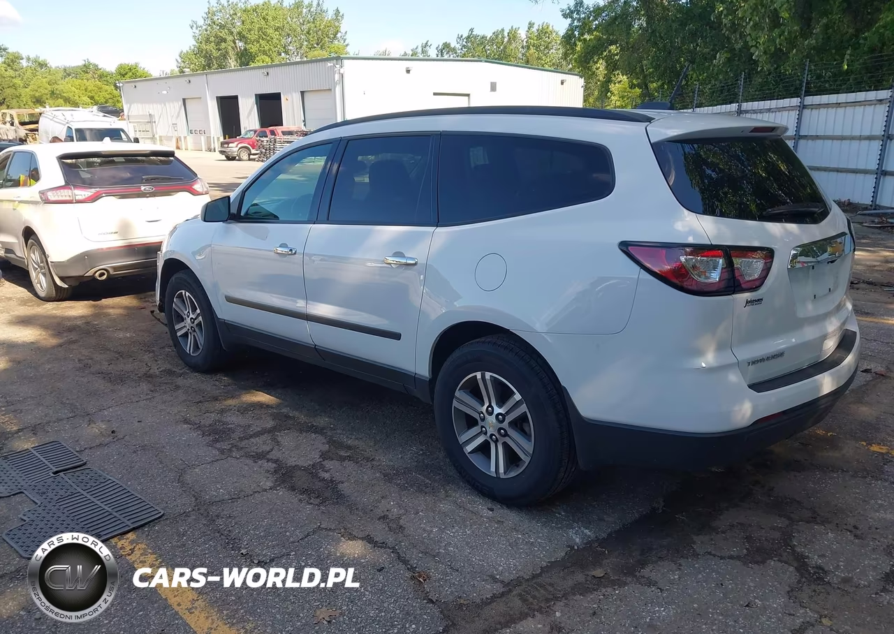 2017 Chevrolet Traverse Ls VIN:1GNKRFKDXHJ284798 - 3