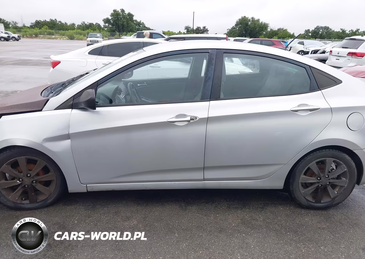 2012 Hyundai Accent Gls VIN:KMHCU4AE0CU235915 - 14