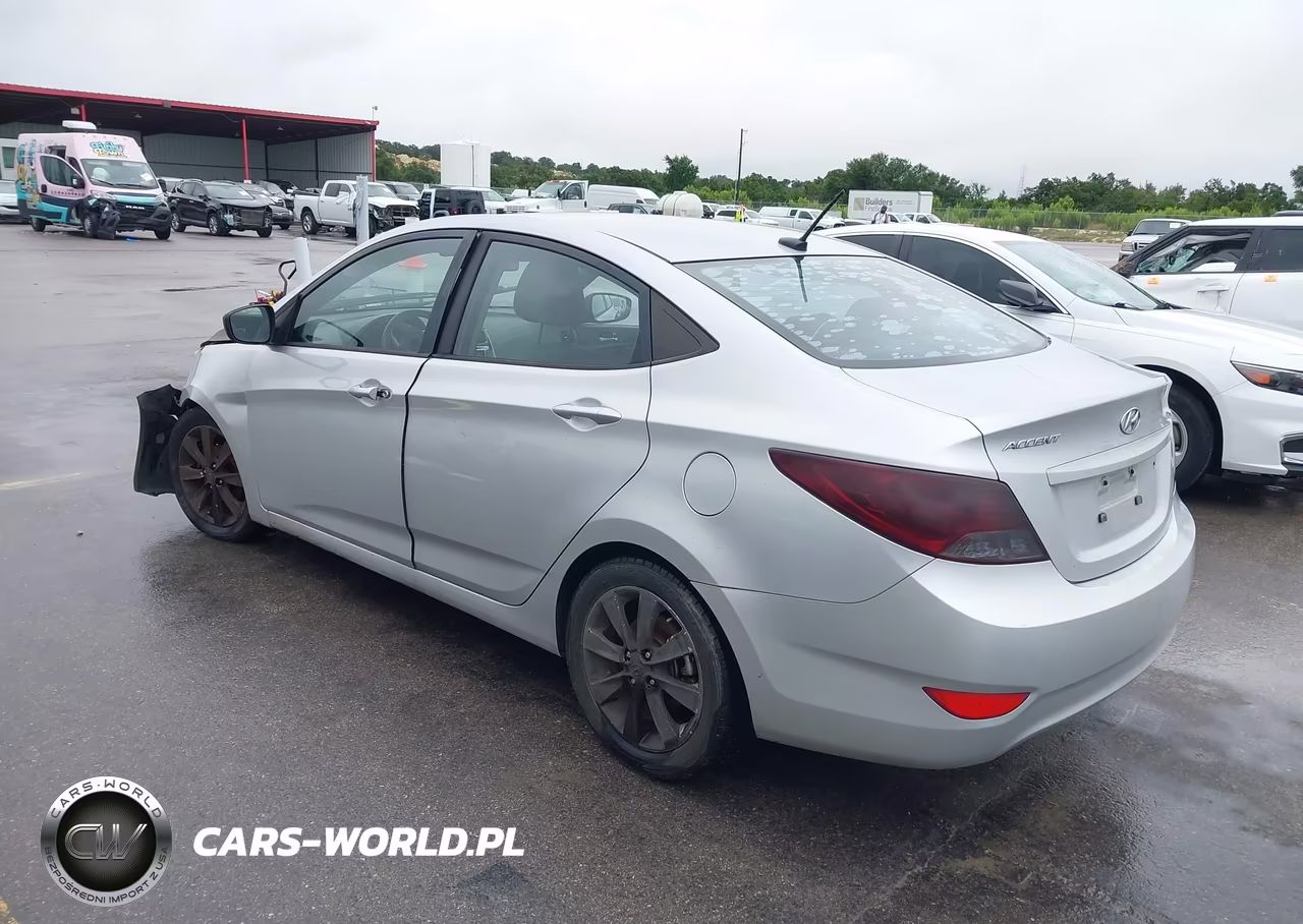 2012 Hyundai Accent Gls VIN:KMHCU4AE0CU235915 - 3