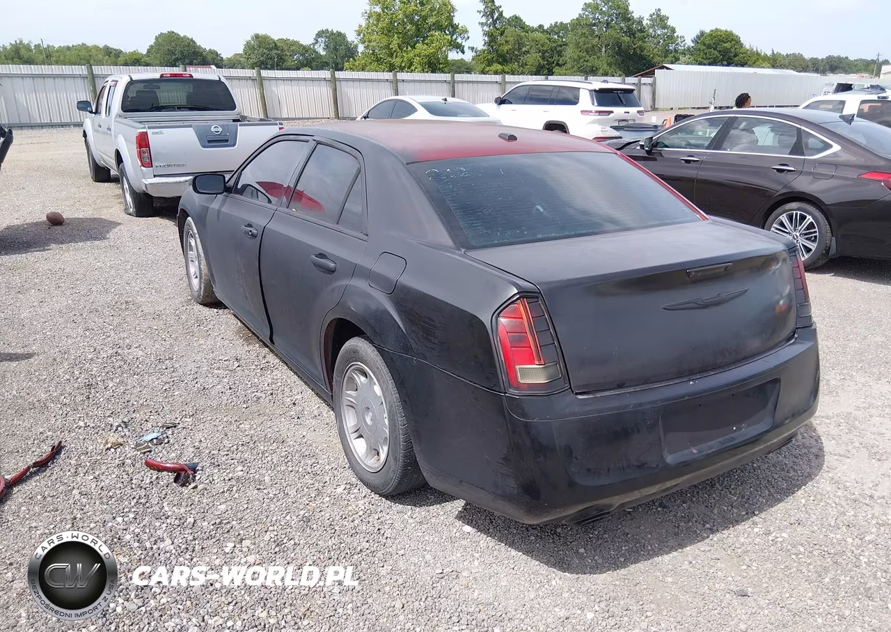 2014 Chrysler 300 VIN:2C3CCAAG9EH262984 - 3