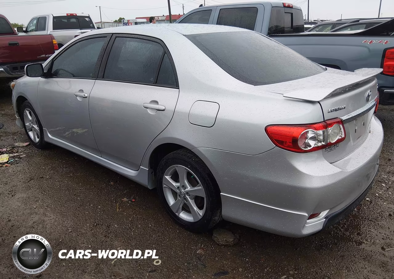 2012 Toyota Corolla S VIN:2T1BU4EE8CC807370 - 3
