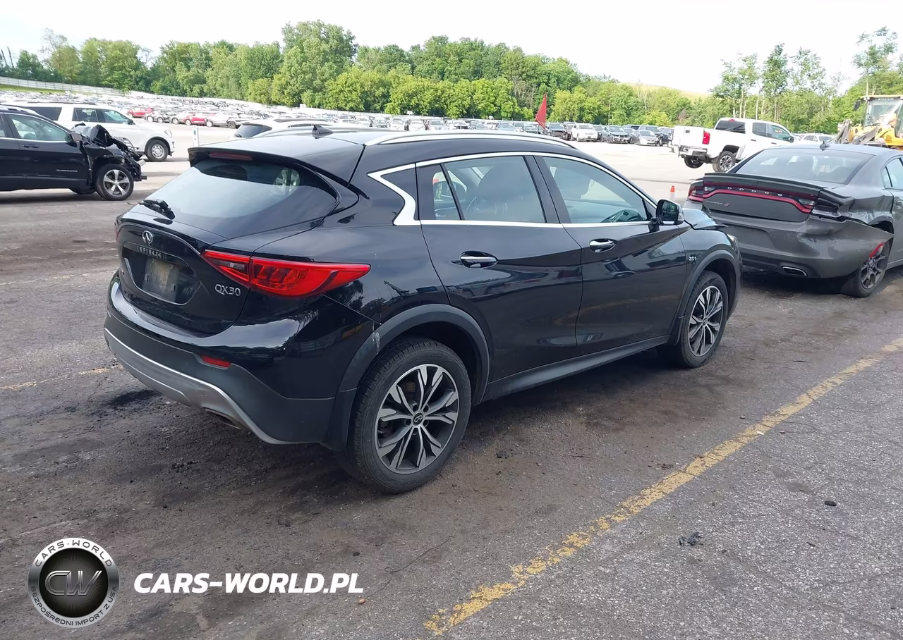 2018 Infiniti Qx30 Luxe VIN:SJKCH5CRXJA005549 - 4