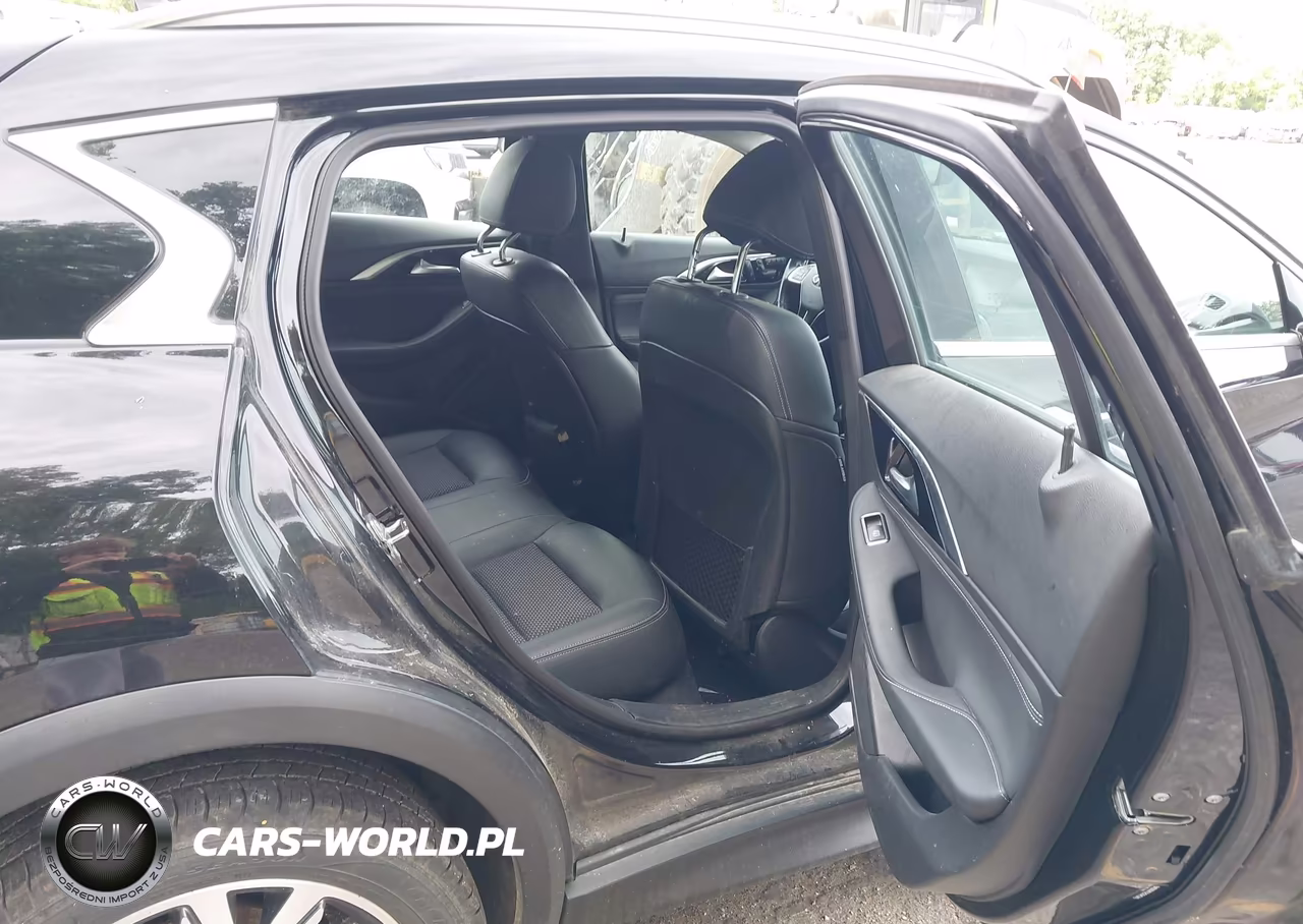 2018 Infiniti Qx30 Luxe VIN:SJKCH5CRXJA005549 - 8