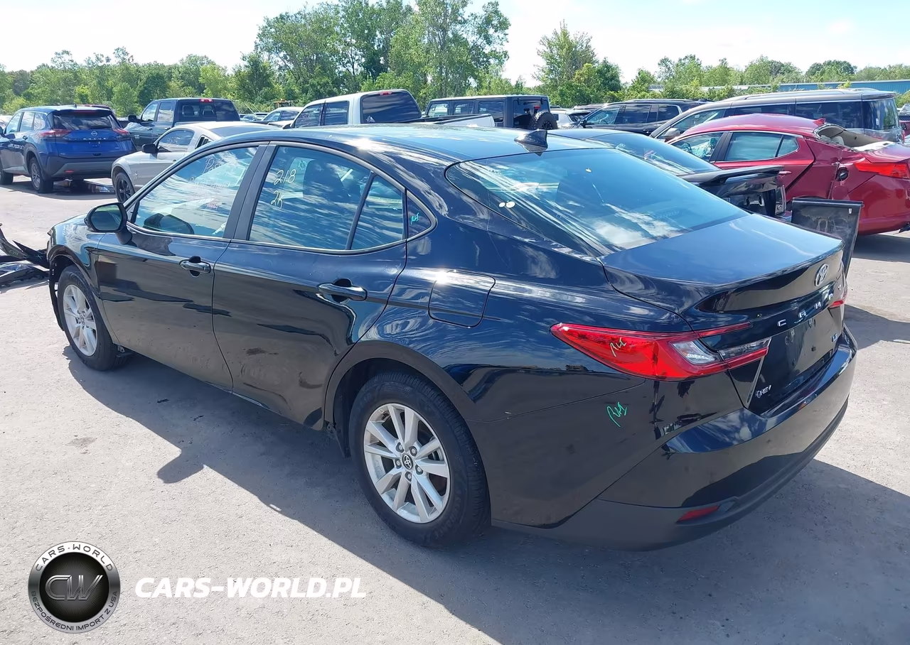 2025 Toyota Camry Le VIN:4T1DAACK7SU091695 - 3