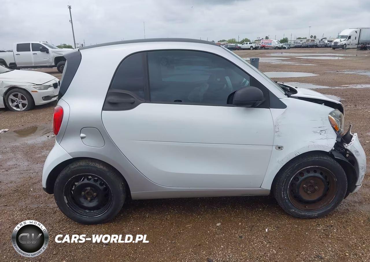 2016 Smart Fortwo Pure VIN:WMEFJ5DA8GK153197 - 13