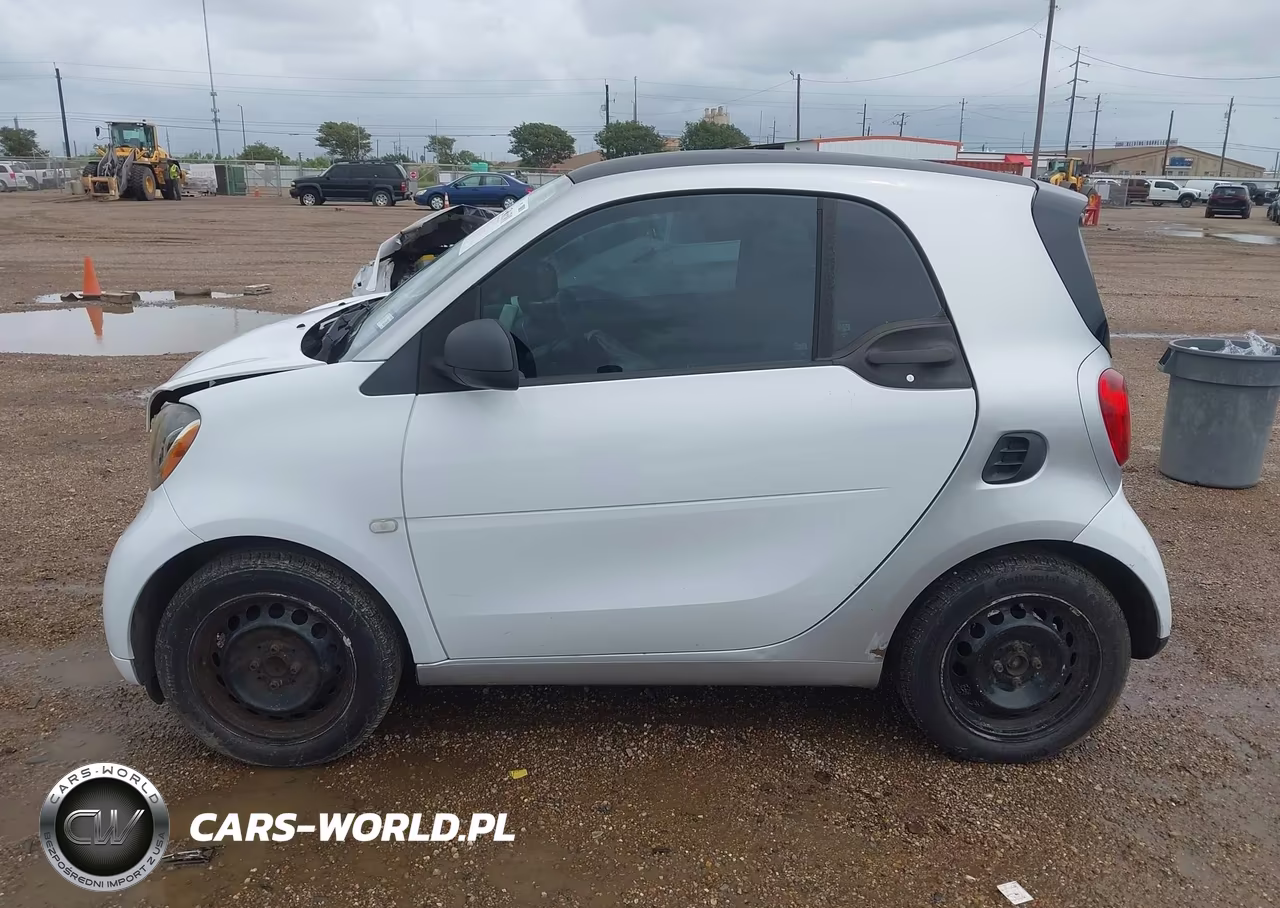 2016 Smart Fortwo Pure VIN:WMEFJ5DA8GK153197 - 14