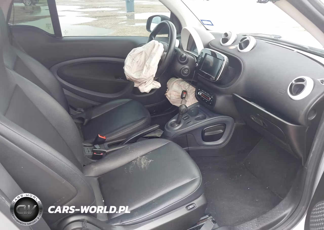 2016 Smart Fortwo Pure VIN:WMEFJ5DA8GK153197 - 5
