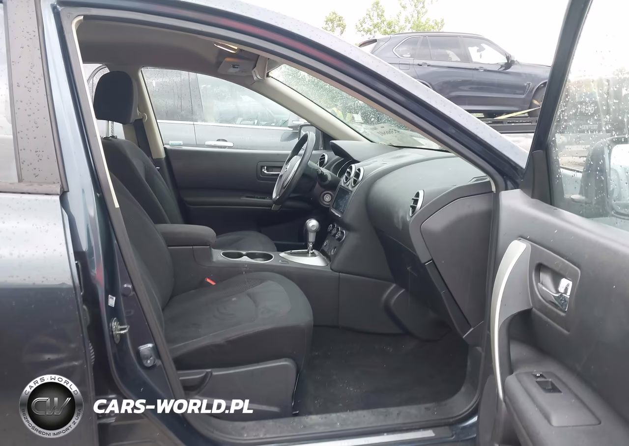 2015 Nissan Rogue Select S VIN:JN8AS5MV0FW764118 - 5