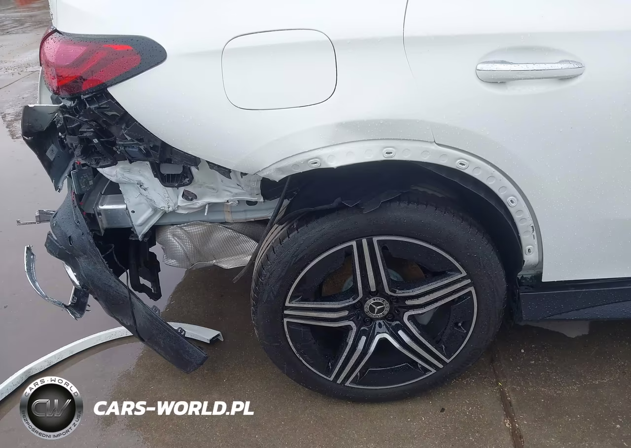2026 Mercedes-Benz Glc 300 4Matic Coupe VIN:W1NKJ4HB1TF527882 - 6