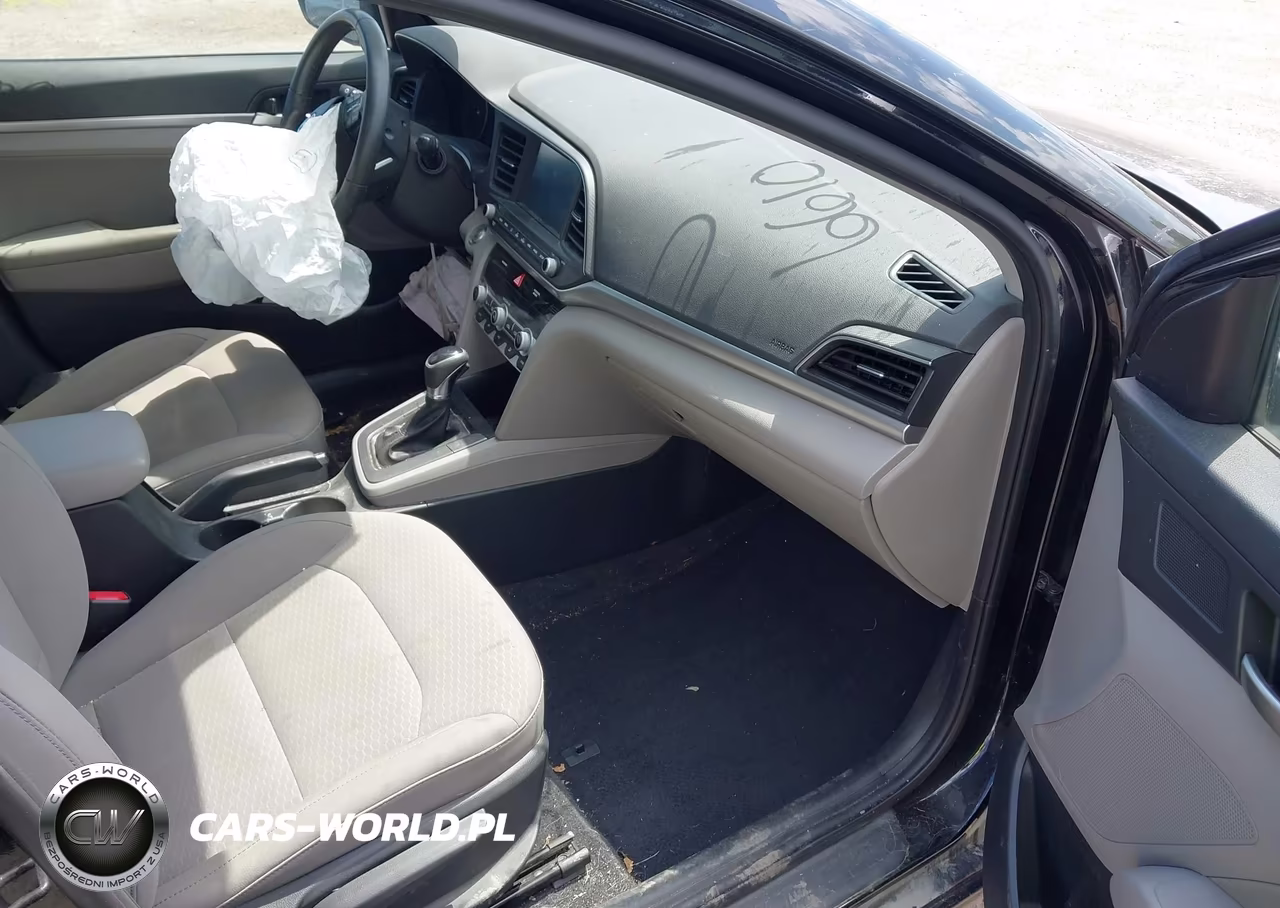 2020 Hyundai Elantra Value Edition VIN:5NPD84LF6LH594005 - 5
