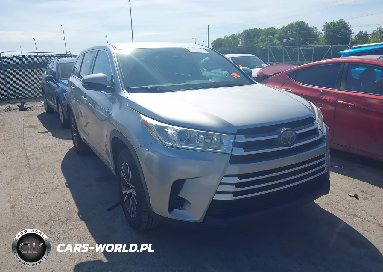 2018 Toyota Highlander Le – zdjęcie 1 z 16