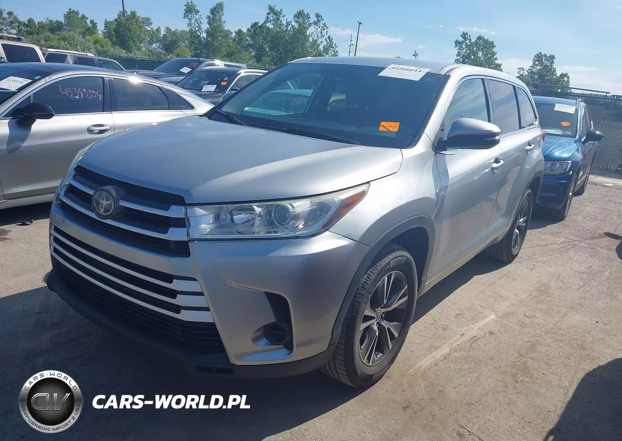 2018 Toyota Highlander Le VIN:5TDZZRFH4JS238592 - 2