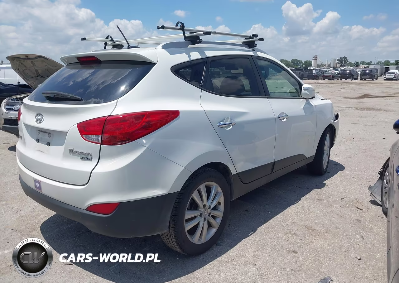 2011 Hyundai Tucson Limited VIN:KM8JU3ACXBU290547 - 4