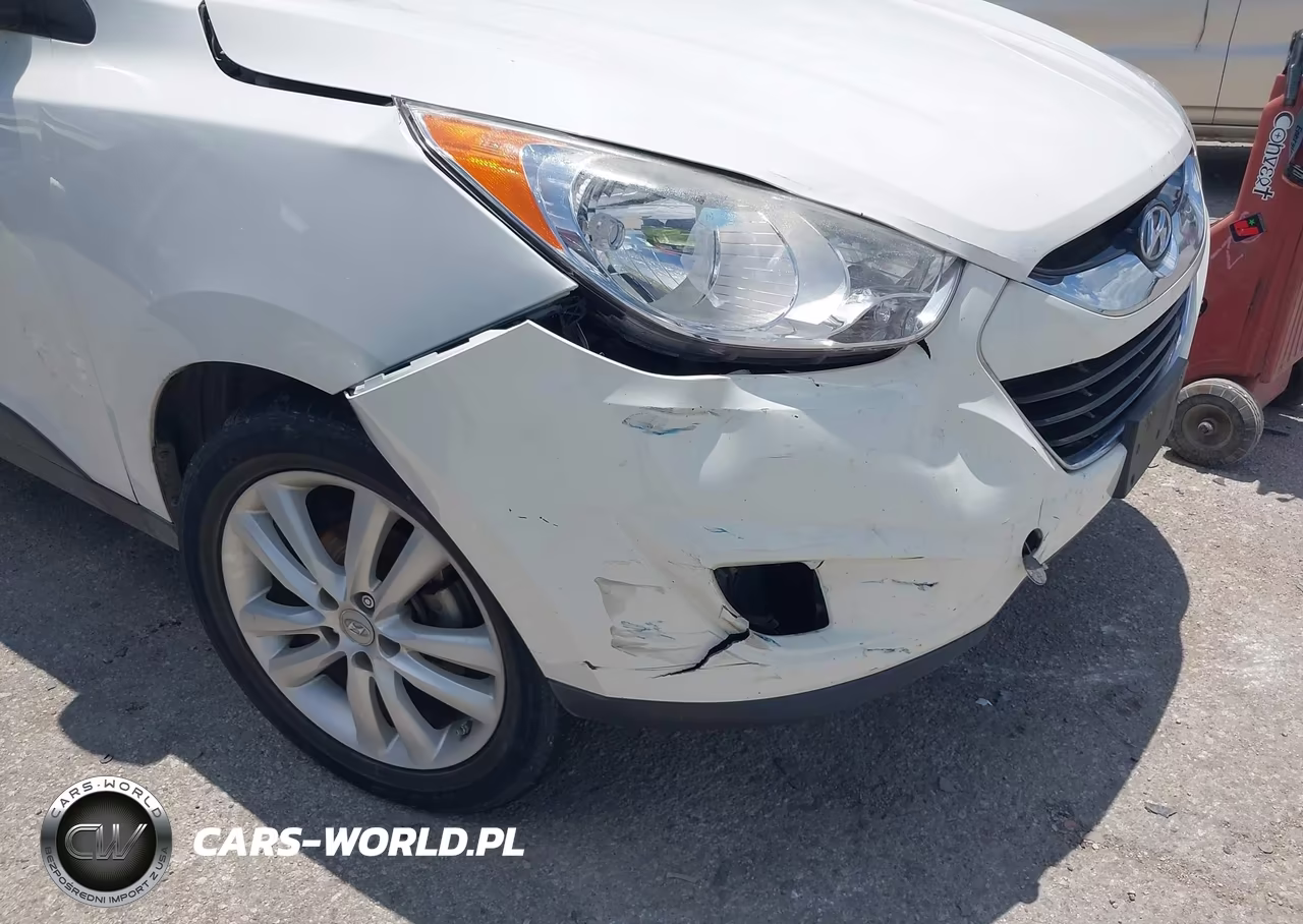2011 Hyundai Tucson Limited VIN:KM8JU3ACXBU290547 - 6