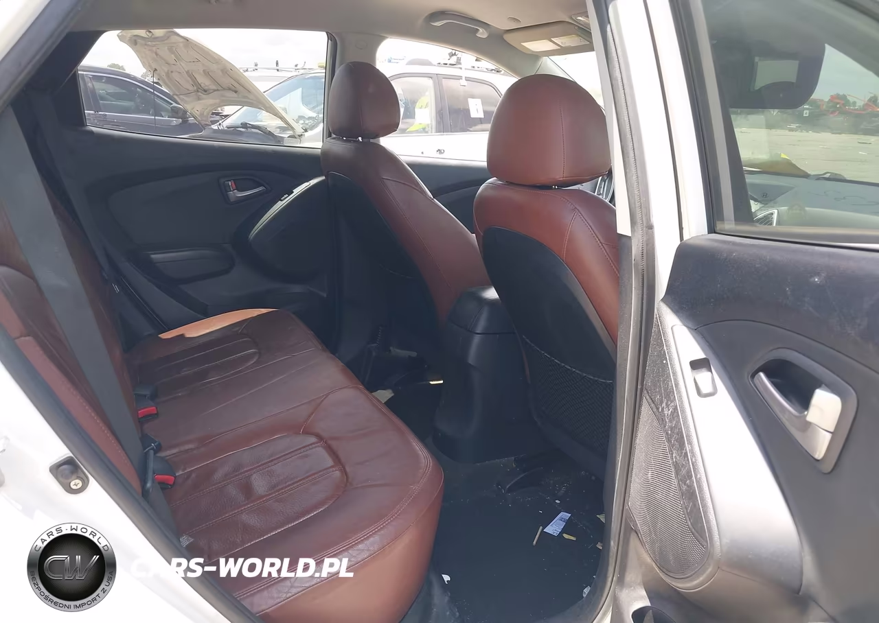 2011 Hyundai Tucson Limited VIN:KM8JU3ACXBU290547 - 8