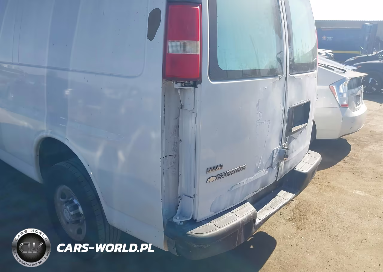 2010 Chevrolet Express 2500 Work Van VIN:1GCZGFDA1A1124122 - 12
