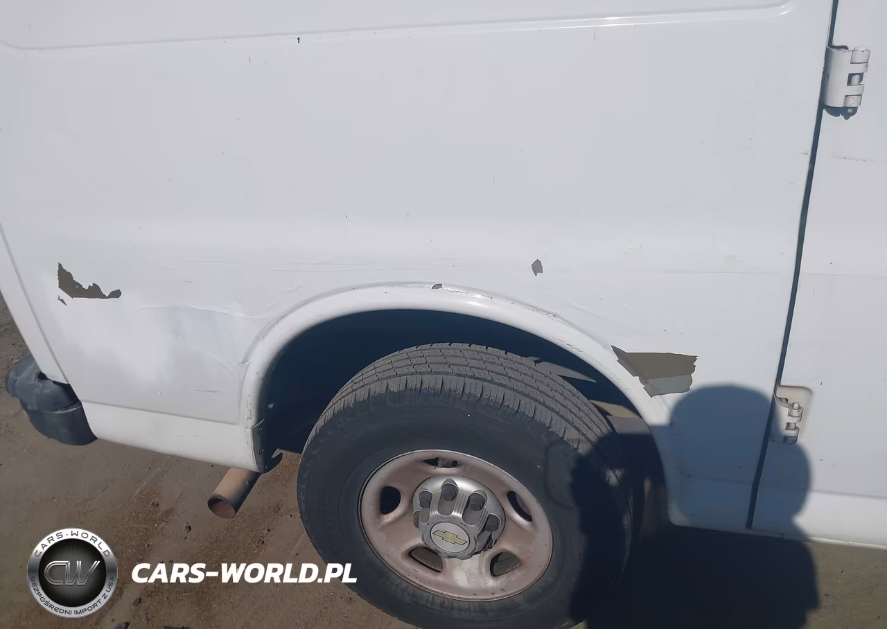 2010 Chevrolet Express 2500 Work Van VIN:1GCZGFDA1A1124122 - 14