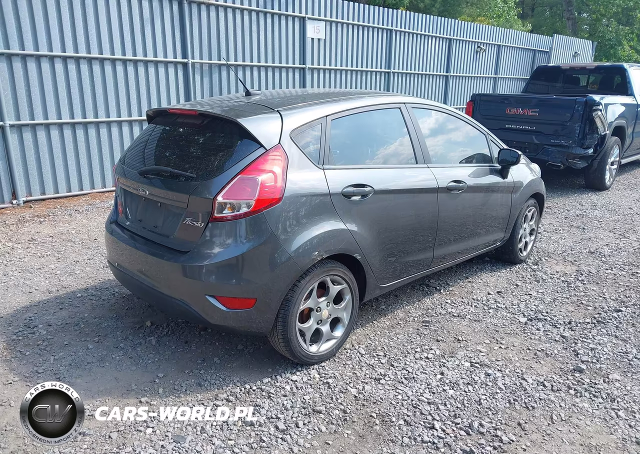 2016 Ford Fiesta Se VIN:3FADP4EJ0GM133389 - 4