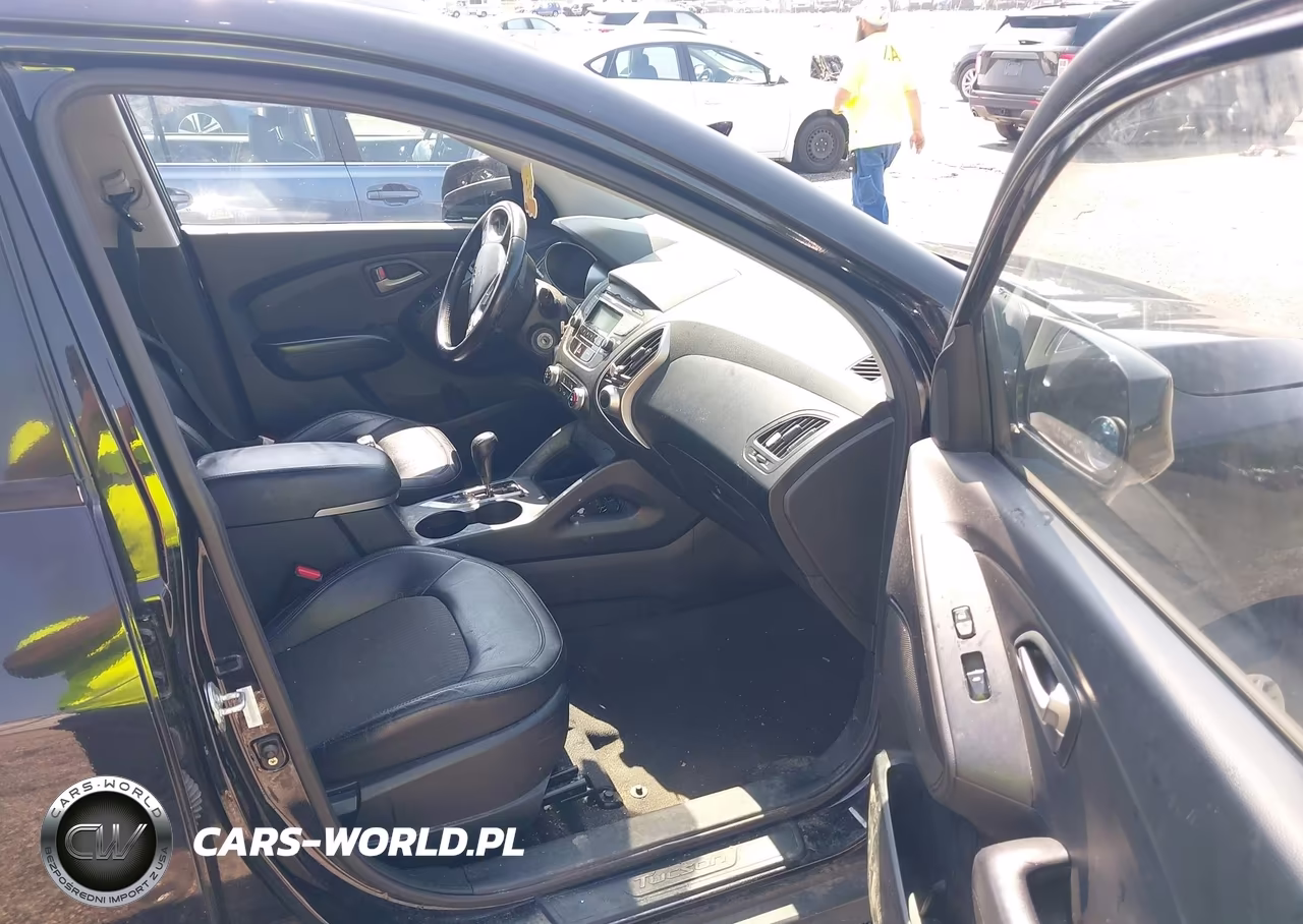 2011 Hyundai Tucson Gls VIN:KM8JU3AC3BU128274 - 5