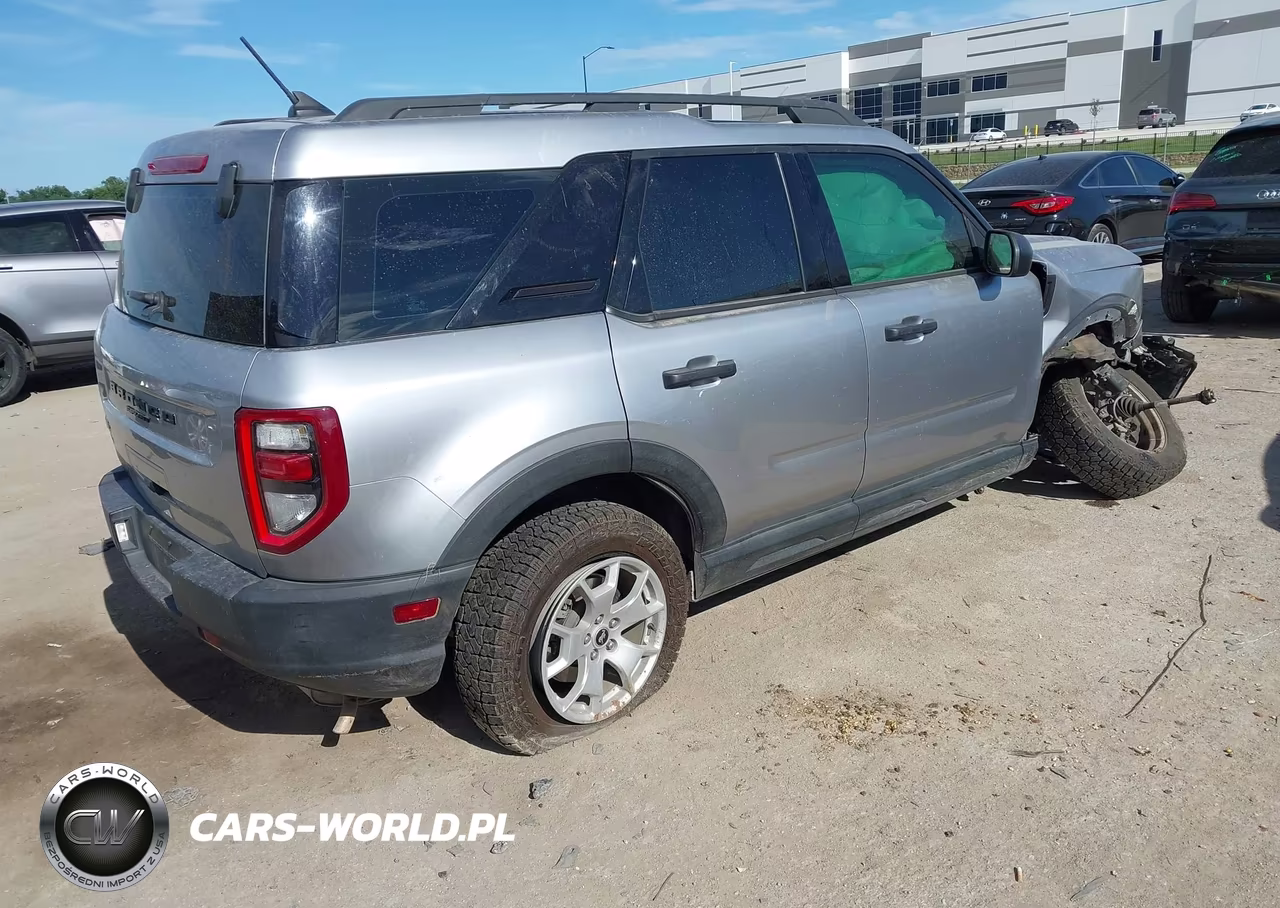 2022 Ford Bronco Sport VIN:3FMCR9A6XNRD40995 - 4