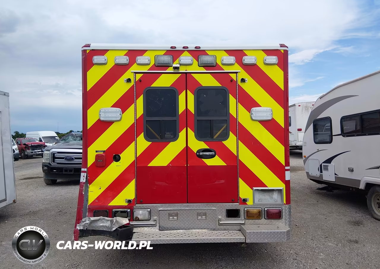 2018 Ford F-350 Chassis Xlt VIN:1FDRF3GT2JEB84980 - 15