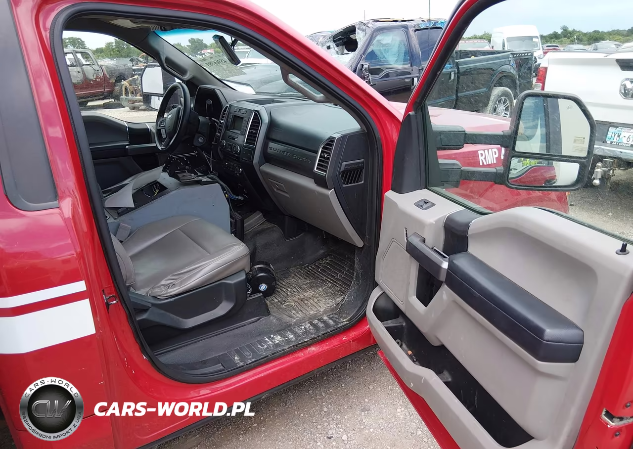 2018 Ford F-350 Chassis Xlt VIN:1FDRF3GT2JEB84980 - 7