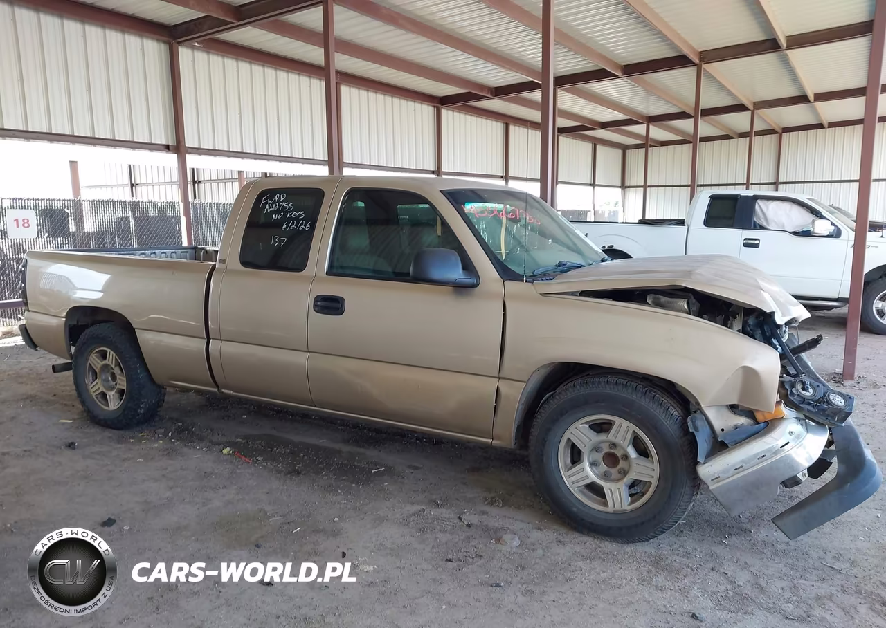 2005 Chevrolet Silverado 1500 Work Truck VIN:2GCEC19V051341511 - 13