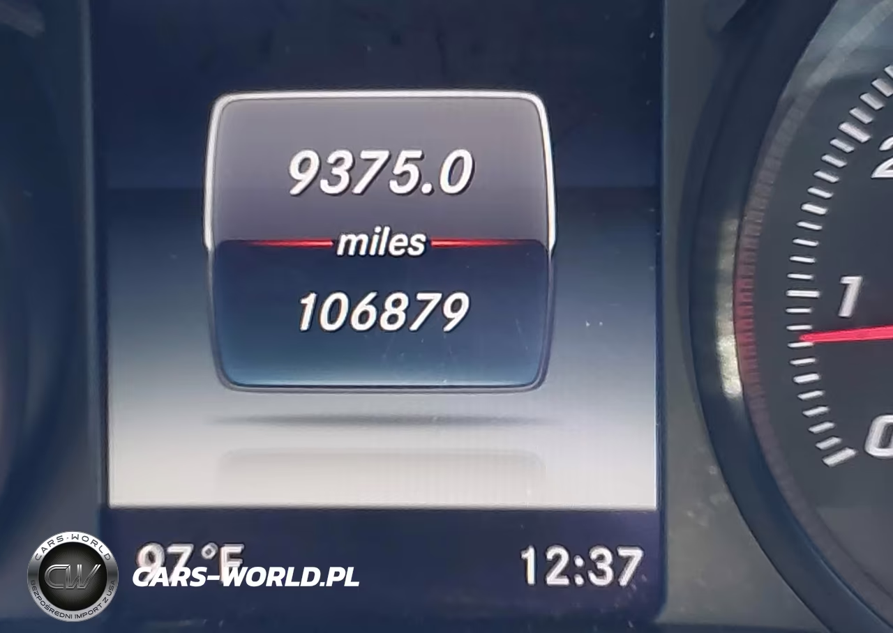 2015 Mercedes-Benz C 300 Sport 4Matic VIN:55SWF4KB2FU032083 - 15
