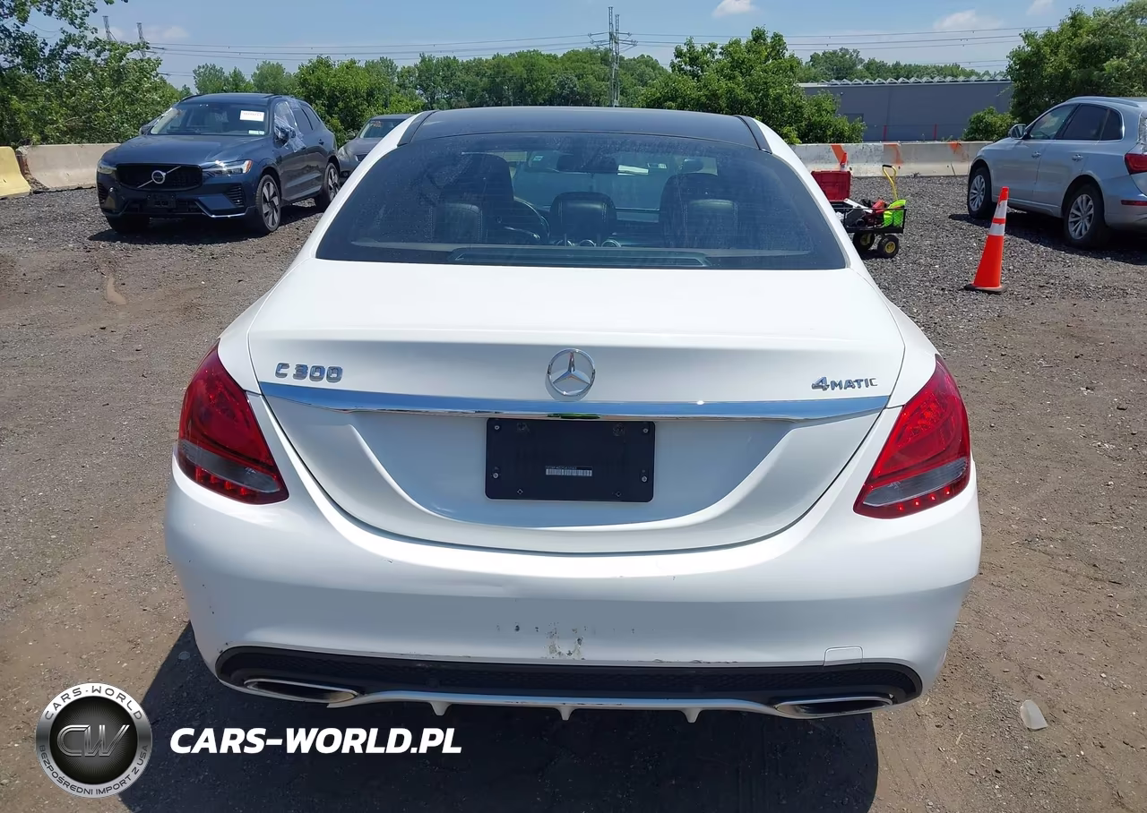 2015 Mercedes-Benz C 300 Sport 4Matic VIN:55SWF4KB2FU032083 - 16