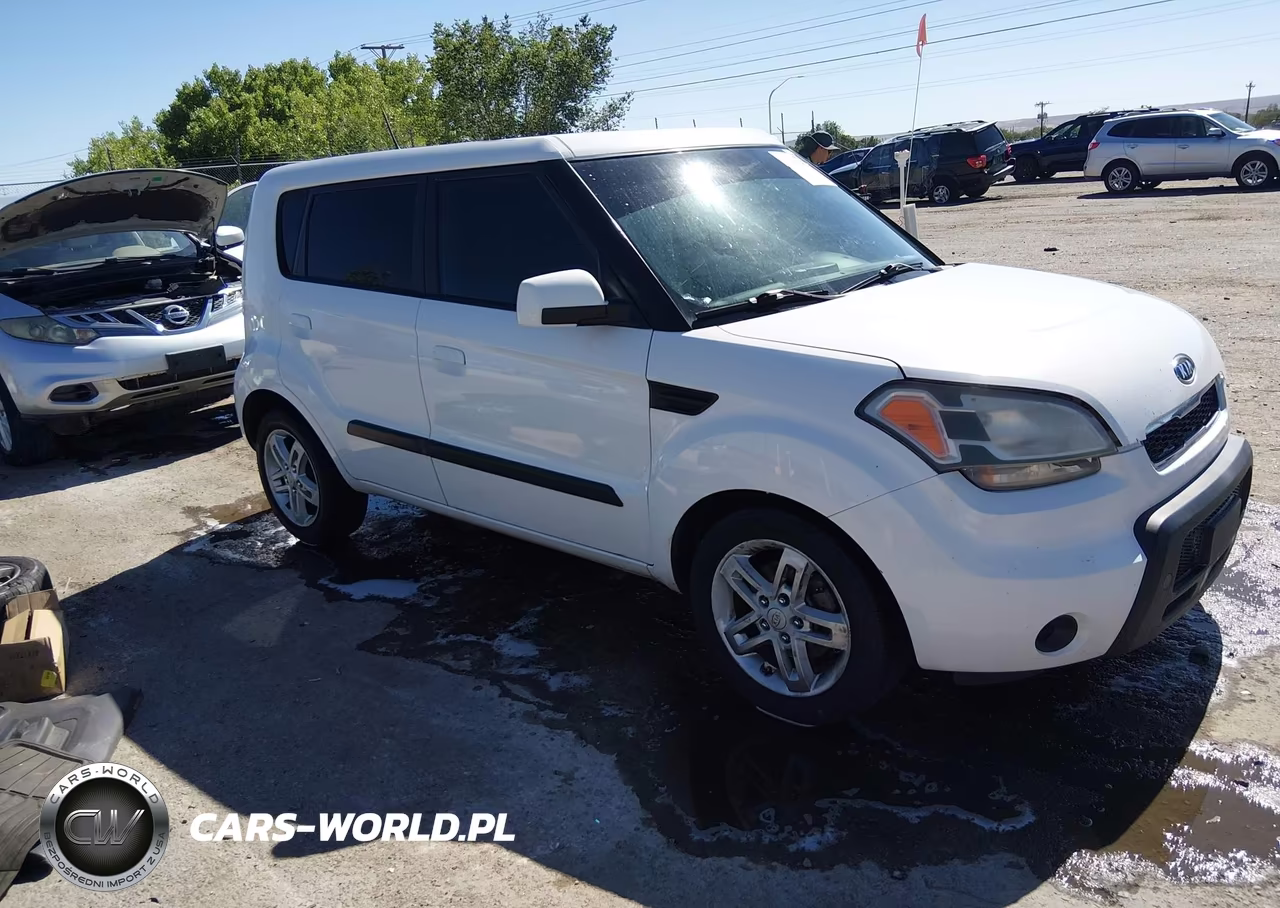 2010 Kia Soul +