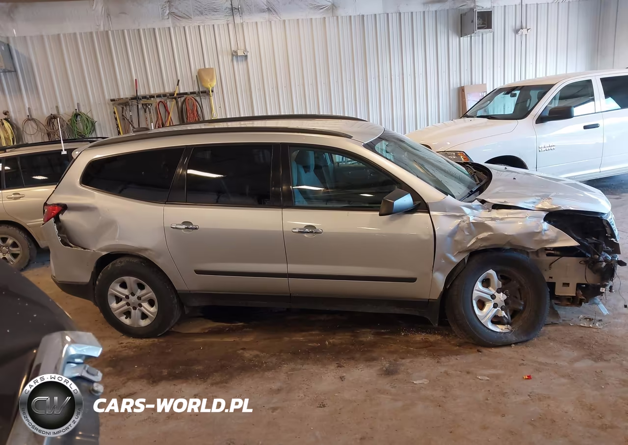 2017 Chevrolet Traverse Ls VIN:1GNKVFKD3HJ298960 - 13