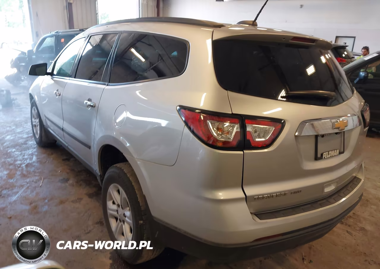 2017 Chevrolet Traverse Ls VIN:1GNKVFKD3HJ298960 - 3
