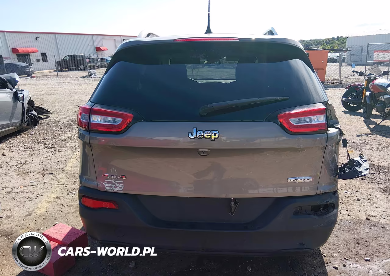 2016 Jeep Cherokee Latitude VIN:1C4PJMCB5GW359254 - 16