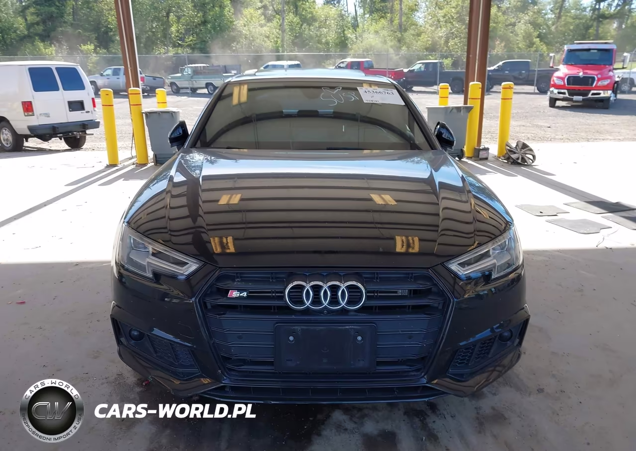 2018 Audi S4 3.0T Premium Plus VIN:WAUC4AF42JA038114 - 11