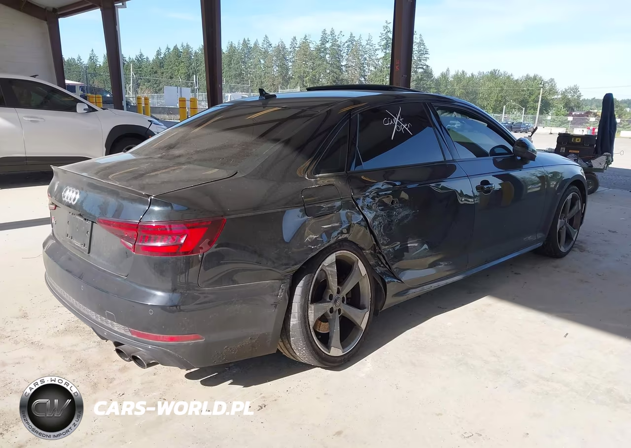 2018 Audi S4 3.0T Premium Plus VIN:WAUC4AF42JA038114 - 4