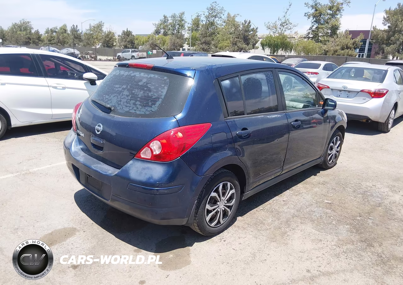 2008 Nissan Versa 1.8S VIN:3N1BC13EX8L386540 - 4