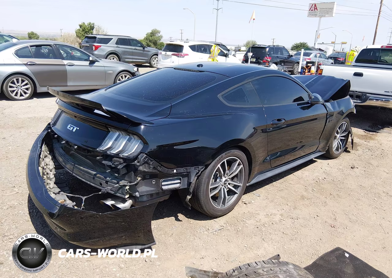 2017 Ford Mustang Gt Premium VIN:1FA6P8CFXH5344296 - 4