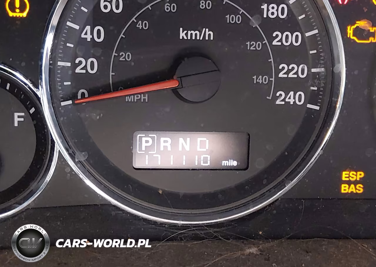 2010 Jeep Commander Sport VIN:1J4RG4GK0AC158219 - 15