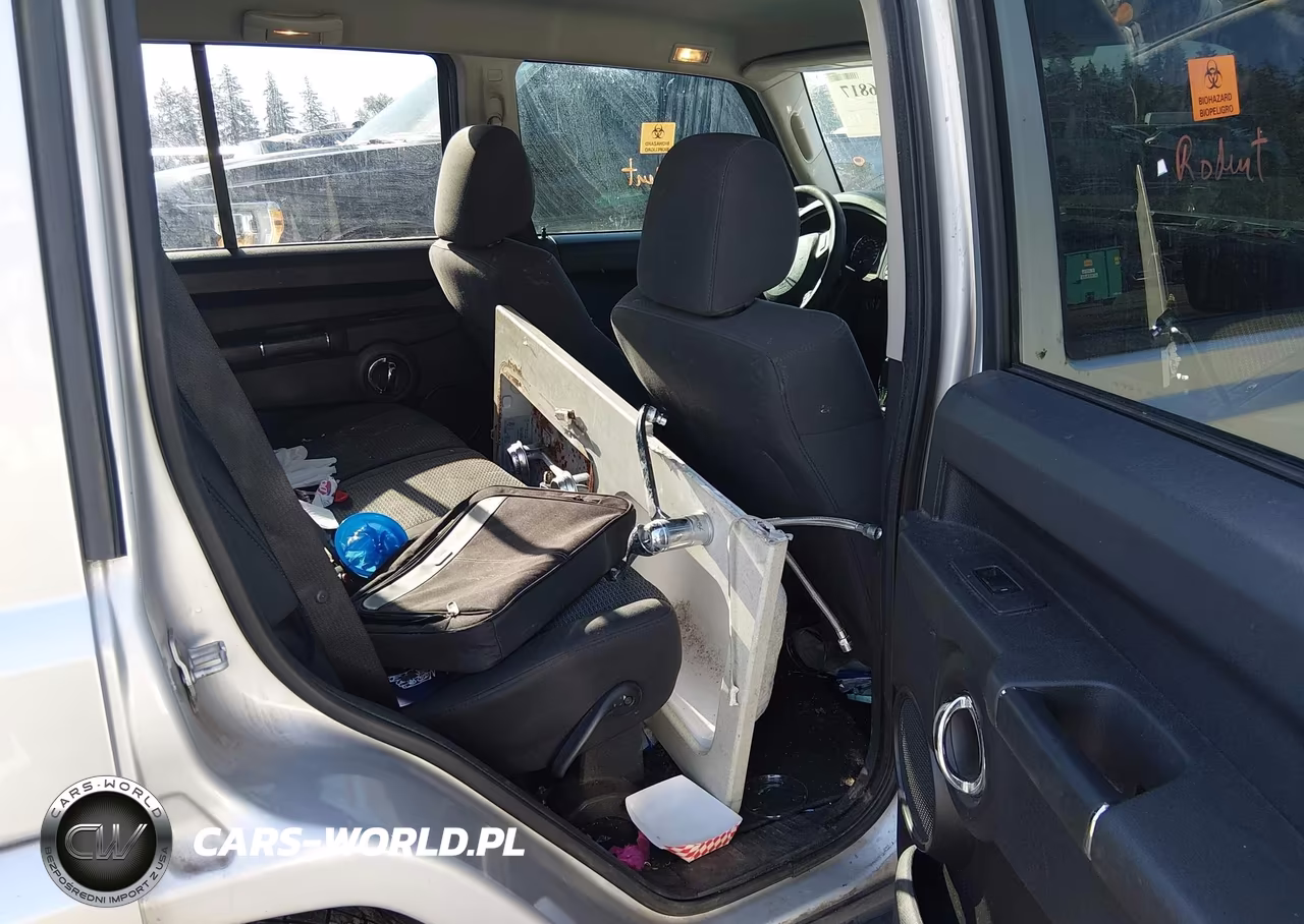 2010 Jeep Commander Sport VIN:1J4RG4GK0AC158219 - 18