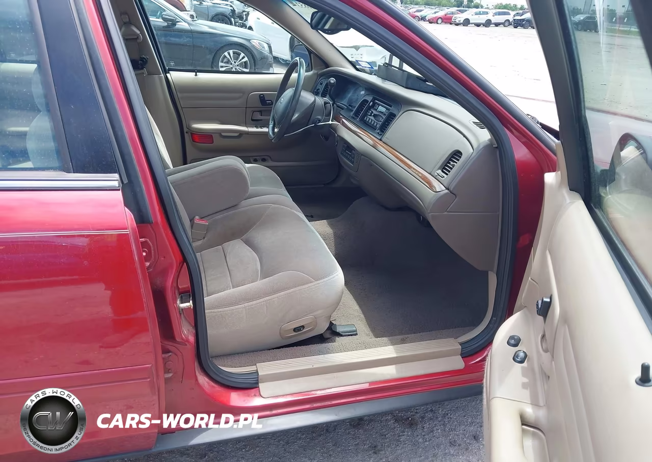 2001 Ford Crown Victoria Lx VIN:2FAFP74W31X135947 - 5